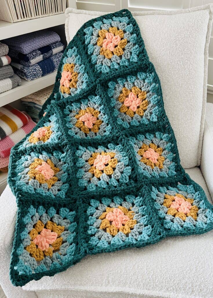 Colorful Hues Granny Stitch Crochet Blanket - The Crochetz